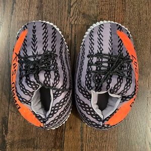 NWOT Plush Big Slippers